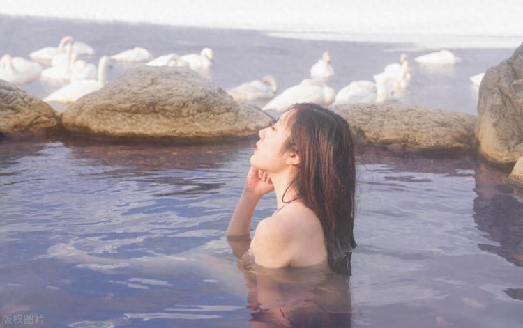 如何才能约会到附近的美女