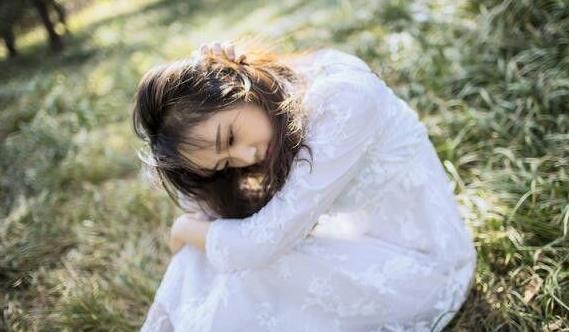 男人的微信里有这些痕迹可能是有婚外的爱情